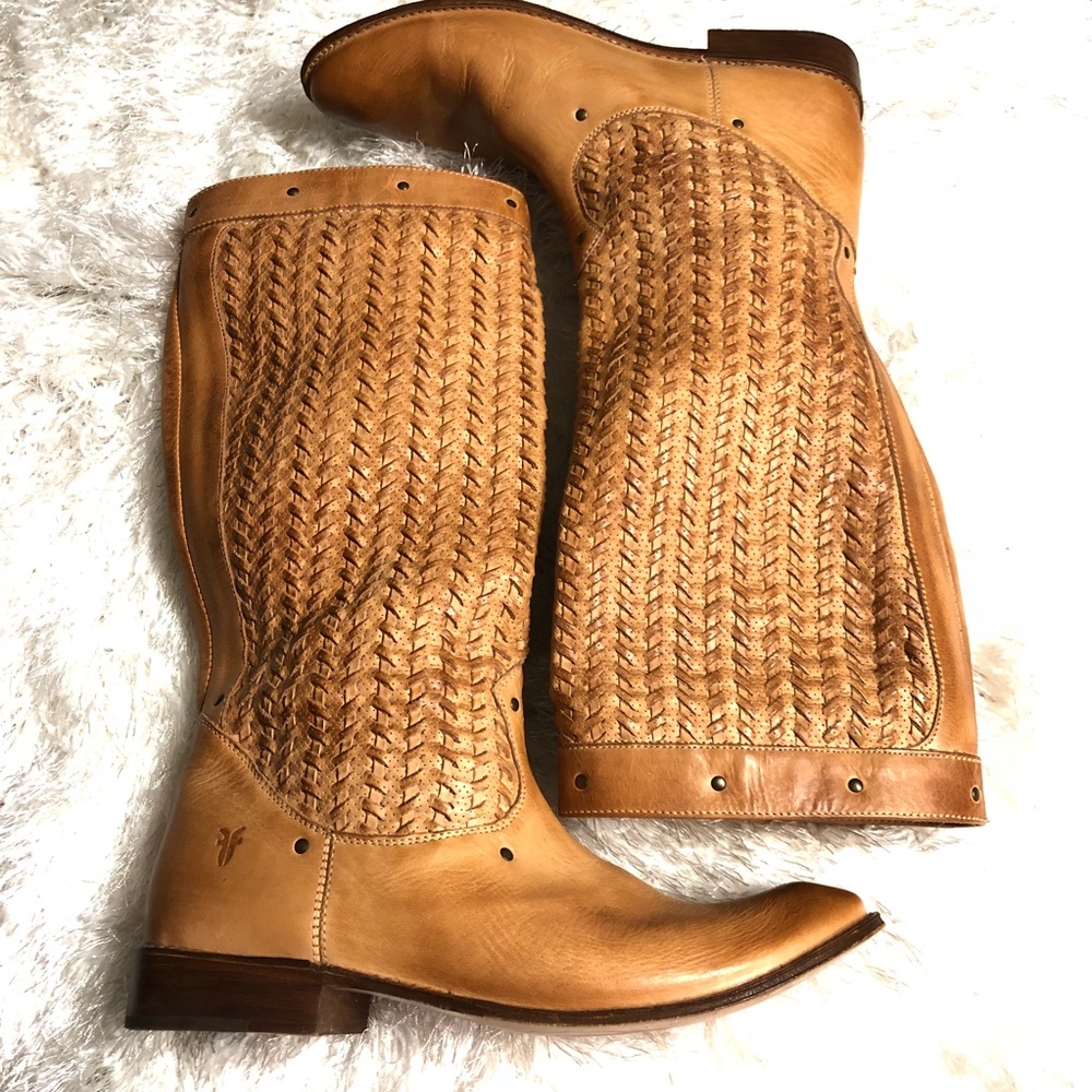 Frye Woven Boot, Womens Size 10B.  STUNNING!